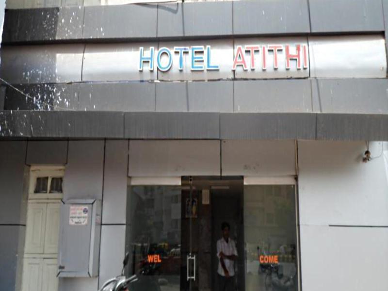 Hotel Atithi Ahmadábád Kültér fotó